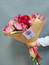 Букет цветов из:  Альстромерии в Райсеменовское