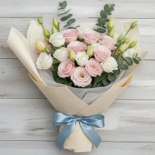 Букет цветов из:  Лизиантусы в Райсеменовское