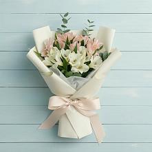 Букет цветов из:  Альстромерии в Райсеменовское