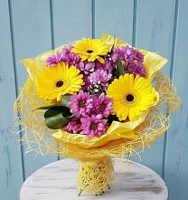 Букет цветов из:  Хризантемы и Герберы в Райсеменовское