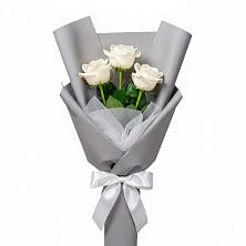 Букет 3 белые розы в Райсеменовское