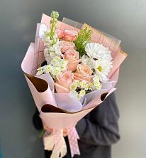 Букет цветов из:  Хризантемы и Розы в Райсеменовское