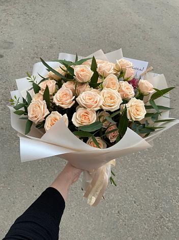 Букет Кремовые розы Латте в Райсеменовское