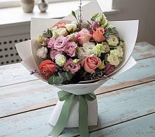 Букет цветов из:  Розы, Лизиантусы и Гвоздики в Райсеменовское