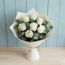 Букет Белые розы в Эвкалипте в Райсеменовское