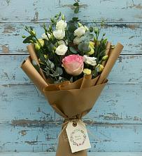 Букет цветов из:  Розы и Лизиантусы в Райсеменовское