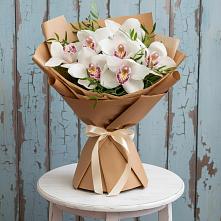 Букет цветов из:  Орхидеи и Розы в Райсеменовское